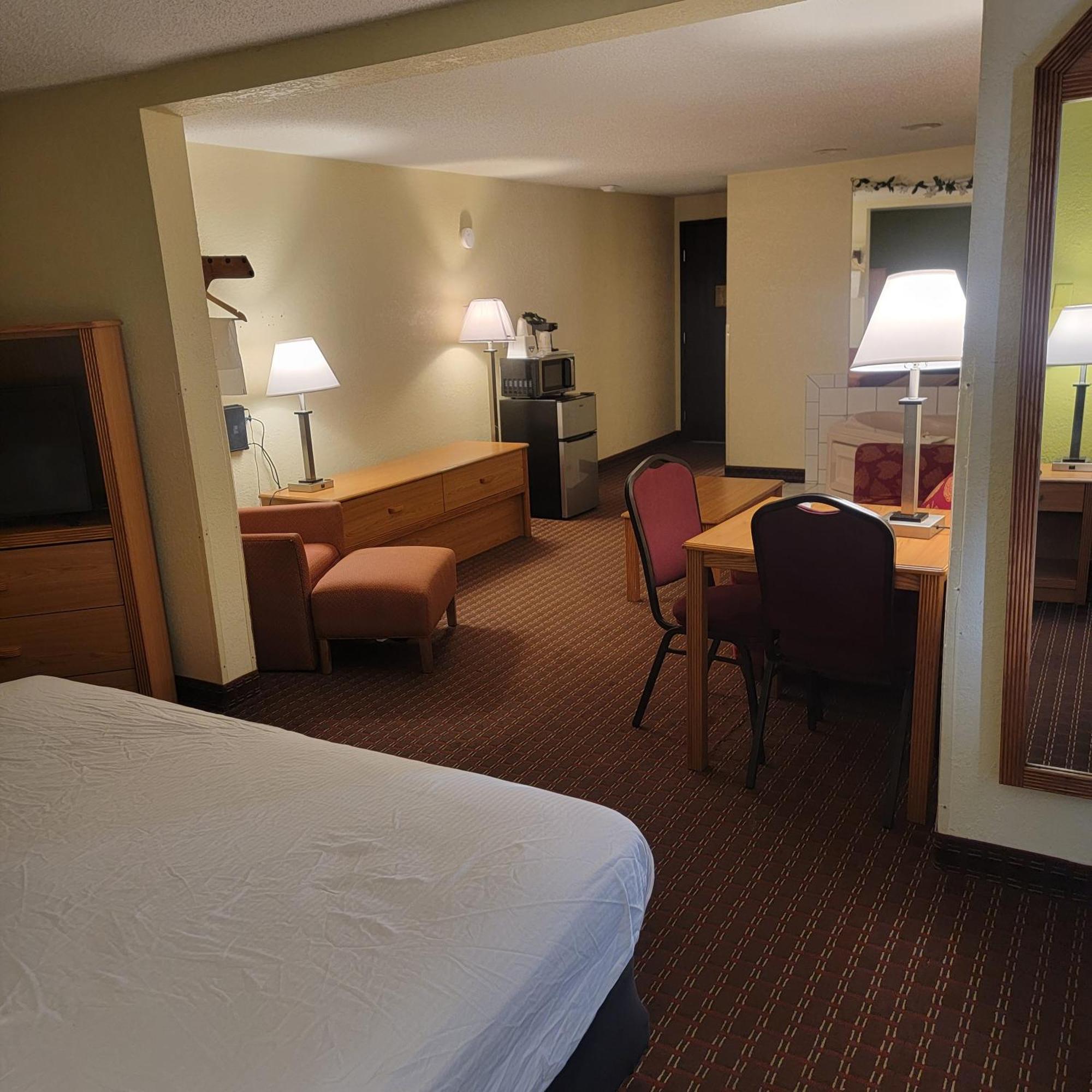 Days Inn By Wyndham Fort Dodge Exterior foto